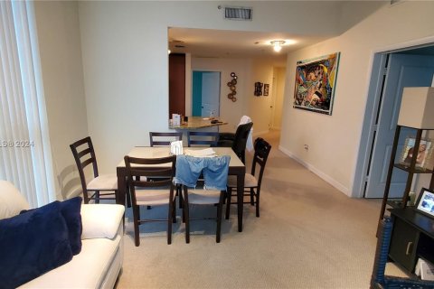 Condominio en venta en Hallandale Beach, Florida, 3 dormitorios, 167.41 m2 № 1396257 - foto 4