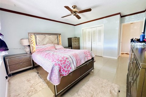 Condo in Coral Springs, Florida, 1 bedroom  № 1396307 - photo 8