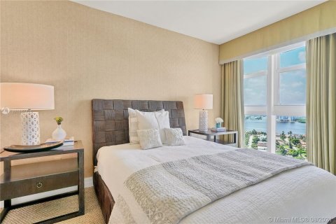 Condominio en alquiler en Sunny Isles Beach, Florida, 3 dormitorios, 280.38 m2 № 13318 - foto 29