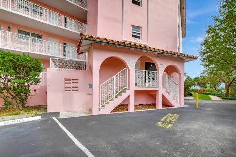 Condo in Boca Raton, Florida, 2 bedrooms  № 923411 - photo 11