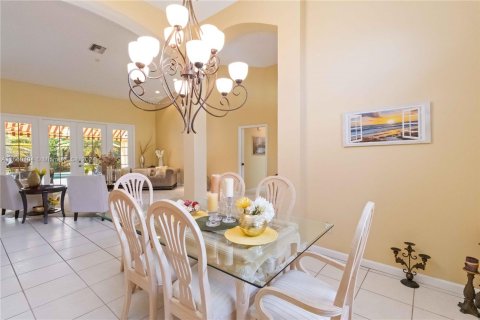 Casa en venta en Plantation, Florida, 4 dormitorios, 279.54 m2 № 1374240 - foto 11