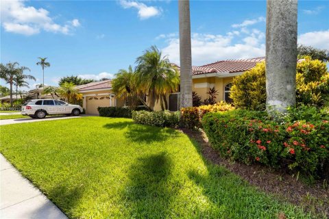 Casa en venta en Plantation, Florida, 4 dormitorios, 279.54 m2 № 1374240 - foto 3