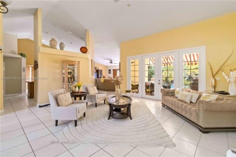 Villa ou maison à vendre à Plantation, Floride: 4 chambres, 279.54 m2 № 1374240 - photo 17