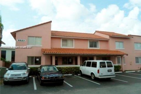 Condominio en venta en Doral, Florida, 2 dormitorios, 76.55 m2 № 967420 - foto 15
