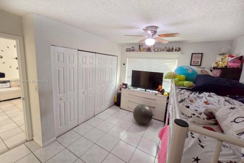 Condominio en venta en Doral, Florida, 2 dormitorios, 76.55 m2 № 967420 - foto 11