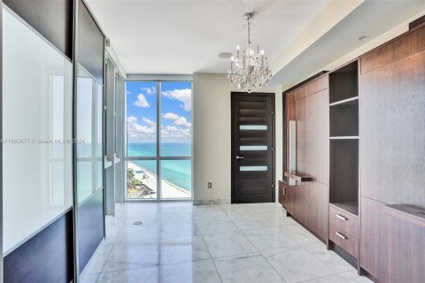 Condo in Sunny Isles Beach, Florida, 3 bedrooms  № 1366997 - photo 18