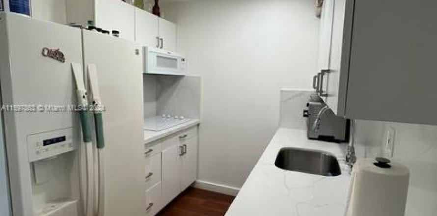 Condo à Miami, Floride, 2 chambres  № 1367000