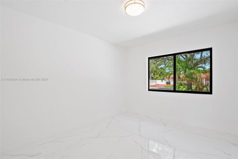 Villa ou maison à vendre à Miami, Floride: 4 chambres, 158.68 m2 № 1366999 - photo 19