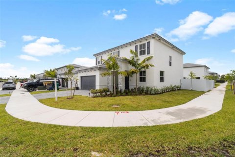 Villa ou maison à louer à Miami, Floride: 5 chambres № 1370338 - photo 3