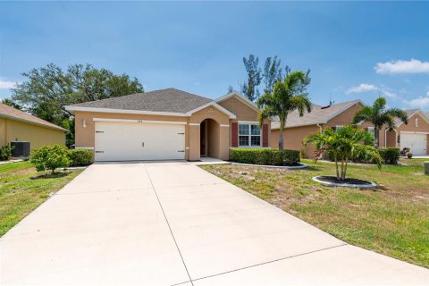 Villa ou maison à vendre à Punta Gorda, Floride: 3 chambres, 157 m2 № 1195815 - photo 3