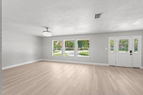 Villa ou maison à vendre à Clewiston, Floride: 4 chambres, 224.08 m2 № 1135526 - photo 21