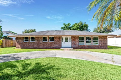 Villa ou maison à vendre à Clewiston, Floride: 4 chambres, 224.08 m2 № 1135526 - photo 1