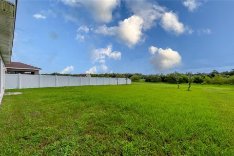 Villa ou maison à vendre à Zephyrhills, Floride: 4 chambres, 141.58 m2 № 1287024 - photo 6