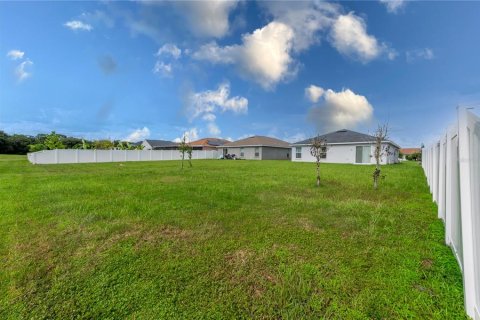 Villa ou maison à vendre à Zephyrhills, Floride: 4 chambres, 141.58 m2 № 1287024 - photo 7