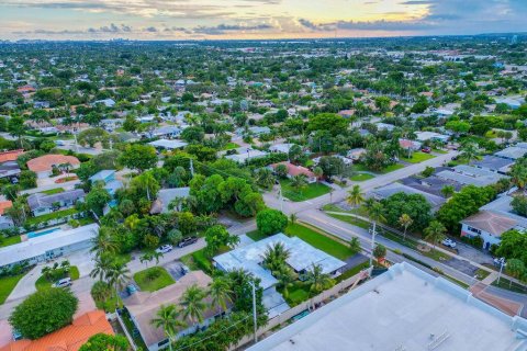 Immobilier commercial à vendre à Deerfield Beach, Floride: 345.41 m2 № 712399 - photo 4