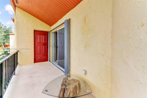 Adosado en venta en Miami, Florida, 3 dormitorios, 161.37 m2 № 1399122 - foto 19