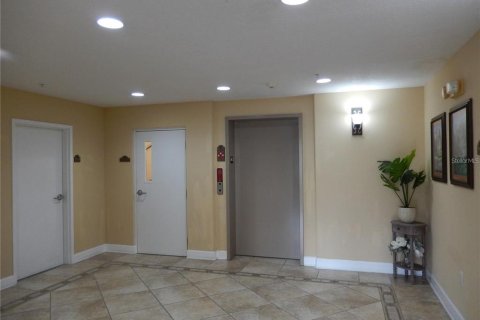 Condominio en venta en Orlando, Florida, 3 dormitorios, 193.7 m2 № 644236 - foto 3