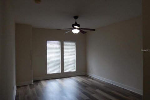 Condominio en venta en Orlando, Florida, 3 dormitorios, 193.7 m2 № 644236 - foto 11