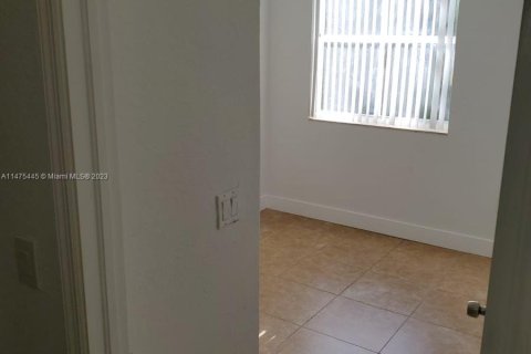 Condominio en venta en Homestead, Florida, 3 dormitorios, 108.32 m2 № 802439 - foto 15