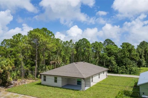 Villa ou maison à vendre à Palm Bay, Floride: 4 chambres, 179.86 m2 № 1379556 - photo 3