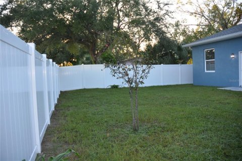 House in Tampa, Florida 3 bedrooms, 144.46 sq.m. № 1379594 - photo 26