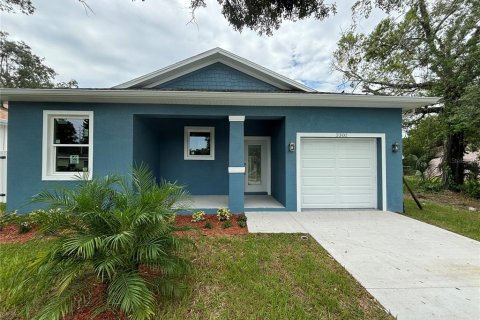 Casa en venta en Tampa, Florida, 3 dormitorios, 144.46 m2 № 1379594 - foto 1