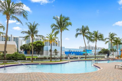 Condo in Aventura, Florida, 3 bedrooms  № 1116966 - photo 10