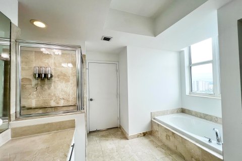 Condo in Aventura, Florida, 3 bedrooms  № 1116966 - photo 24