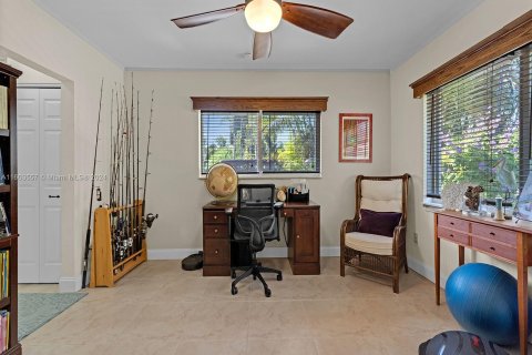 Casa en venta en Homestead, Florida, 5 dormitorios, 169.92 m2 № 1222994 - foto 17