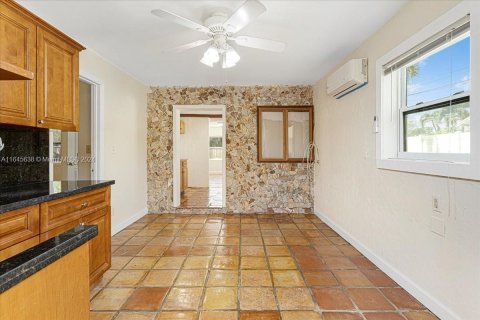 House in Davie, Florida 3 bedrooms № 1328211 - photo 29