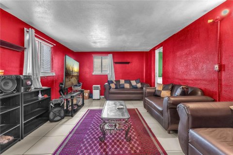 Casa en venta en Miami Gardens, Florida, 3 dormitorios, 107.58 m2 № 1328179 - foto 14