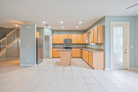 Townhouse in Boynton Beach, Florida 3 bedrooms, 151.06 sq.m. № 1398477 - photo 2