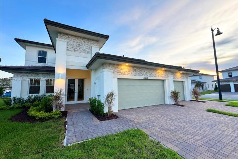 Casa en alquiler en Davie, Florida, 5 dormitorios, 345.5 m2 № 1398476 - foto 1