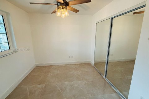 Townhouse in Cooper City, Florida 3 bedrooms, 138.24 sq.m. № 1398527 - photo 30