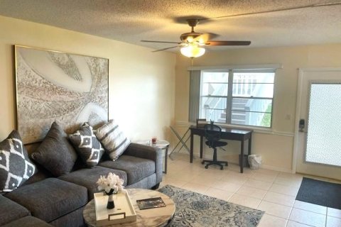 Copropriété à vendre à Deerfield Beach, Floride: 2 chambres, 76.92 m2 № 871039 - photo 15
