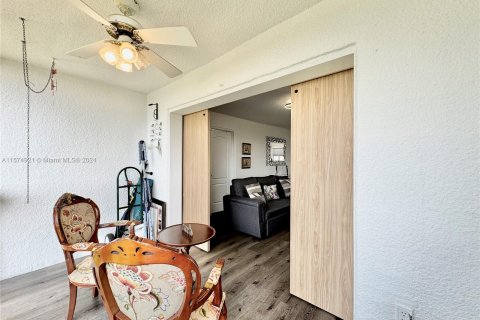 Condominio en venta en Sunrise, Florida, 2 dormitorios, 78.97 m2 № 1138827 - foto 14
