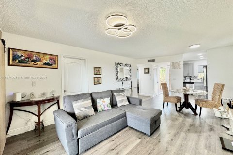 Condominio en venta en Sunrise, Florida, 2 dormitorios, 78.97 m2 № 1138827 - foto 10