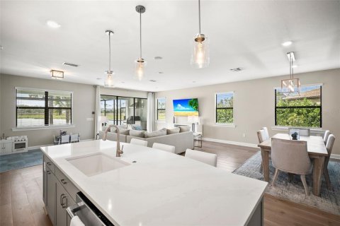 Casa en venta en Fort Myers, Florida, 4 dormitorios, 330.08 m2 № 1133373 - foto 18