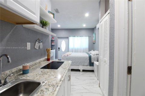 Casa en venta en Hollywood, Florida, 3 dormitorios № 1234477 - foto 13