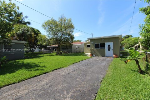 Casa en venta en Hollywood, Florida, 3 dormitorios № 1234477 - foto 19