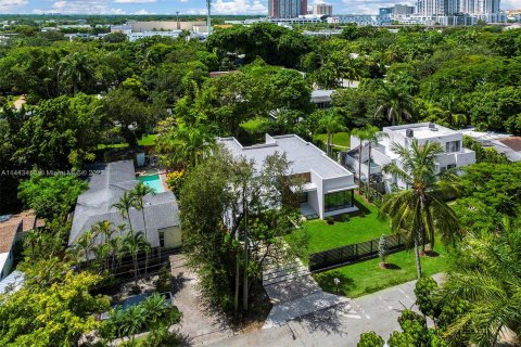 Casa en venta en South Miami, Florida, 4 dormitorios, 223.52 m2 № 689932 - foto 27