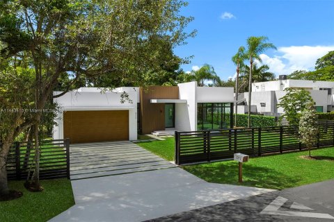 Casa en venta en South Miami, Florida, 4 dormitorios, 223.52 m2 № 689932 - foto 28