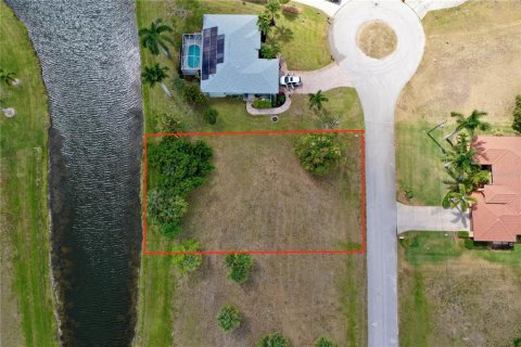 Terreno en venta en Punta Gorda, Florida № 1152662 - foto 4