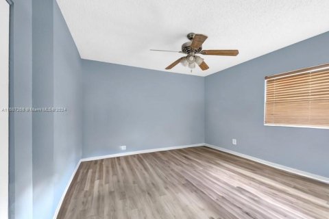 Condominio en venta en Coral Springs, Florida, 2 dormitorios, 78.97 m2 № 1104191 - foto 12