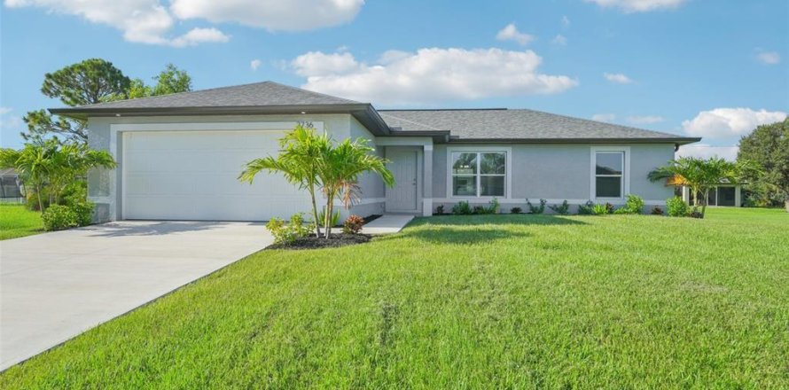 House in Punta Gorda, Florida 3 bedrooms, 118.17 sq.m. № 1428735