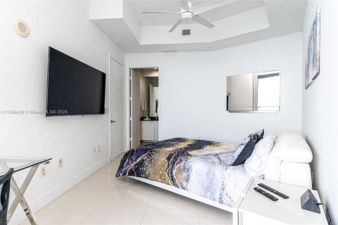 Condo in Sunny Isles Beach, Florida, 3 bedrooms  № 1104009 - photo 23