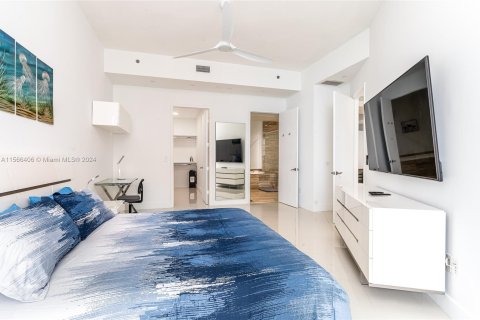 Condo in Sunny Isles Beach, Florida, 3 bedrooms  № 1104009 - photo 15