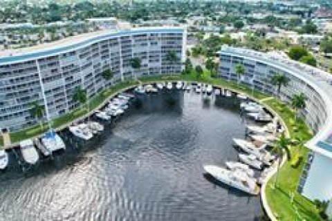 Condo in Deerfield Beach, Florida, 1 bedroom  № 956783 - photo 15