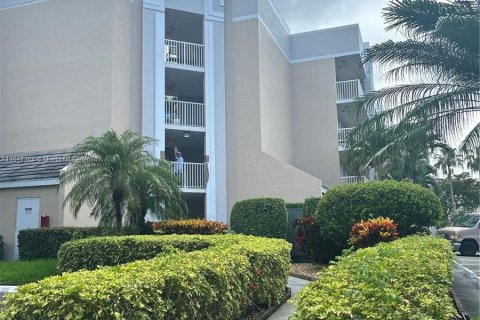 Condo in Sunrise, Florida, 2 bedrooms  № 1281568 - photo 1