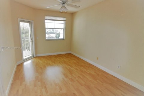 Copropriété à vendre à Aventura, Floride: 2 chambres, 110.65 m2 № 7001 - photo 30